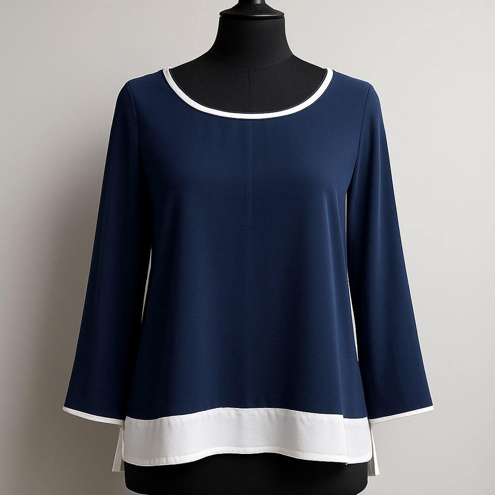 NWOT Boxy Blue and White 3/4 Sleeve Blouse